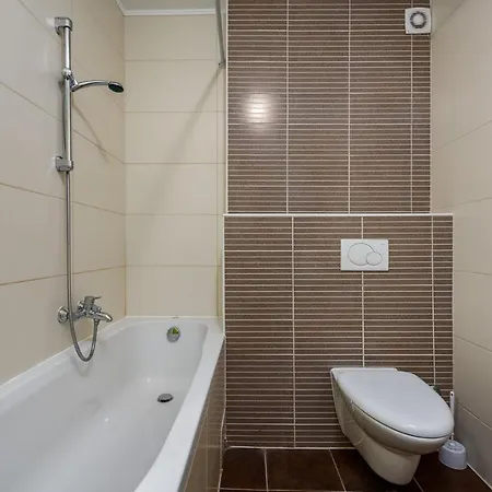 Adria Pensión 3*