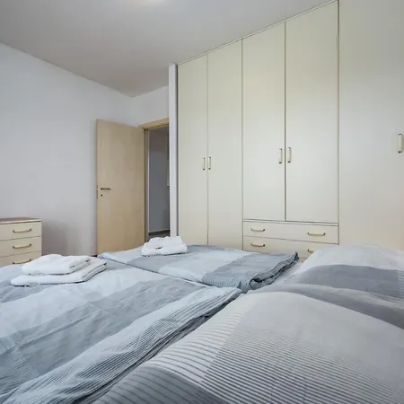 Adria Pensión 3*