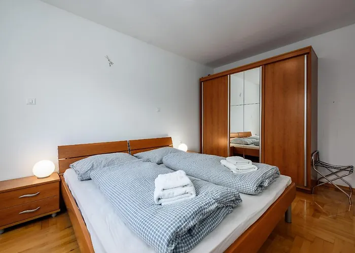 Gostinjska kuća Adria 3*