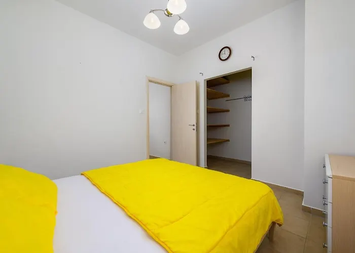 Gostinjska kuća Adria 3*