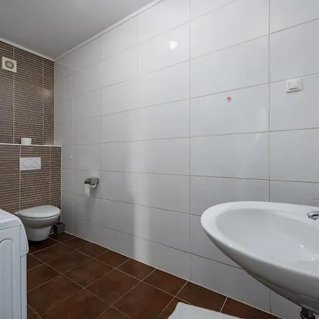 Adria Guest house 3*