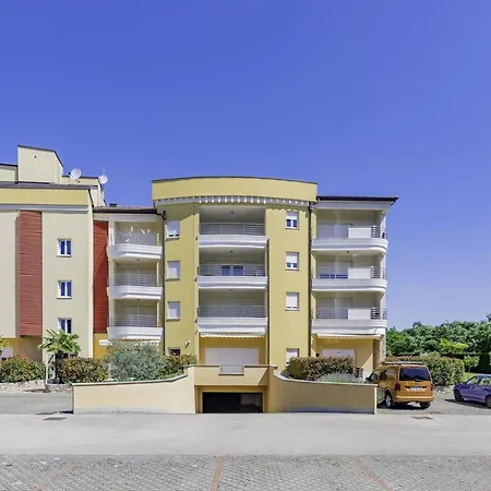 Adria Guest house 3*