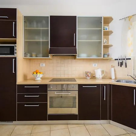 Adria Guest house 3*